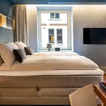 Hotel First Grims Grenka