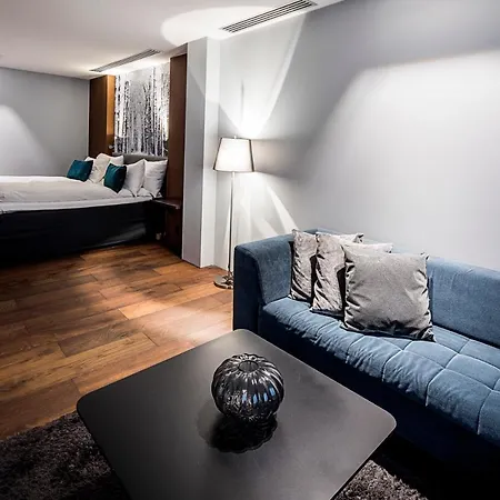 First Grims Grenka Oslo