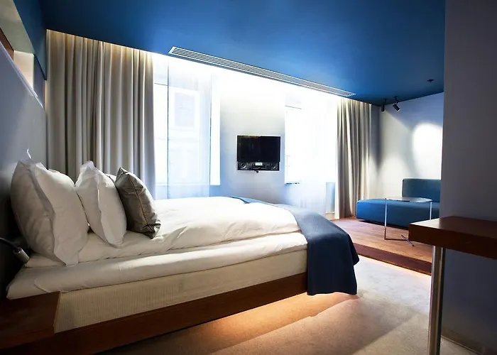 First Grims Grenka Hotell 4*