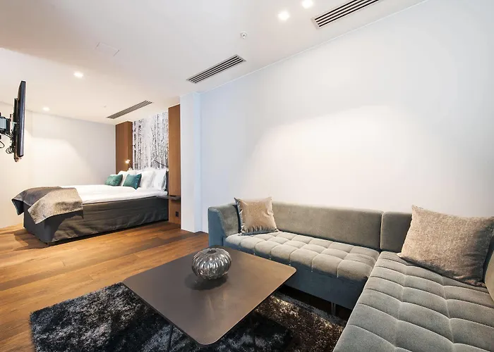 Hotell First Grims Grenka