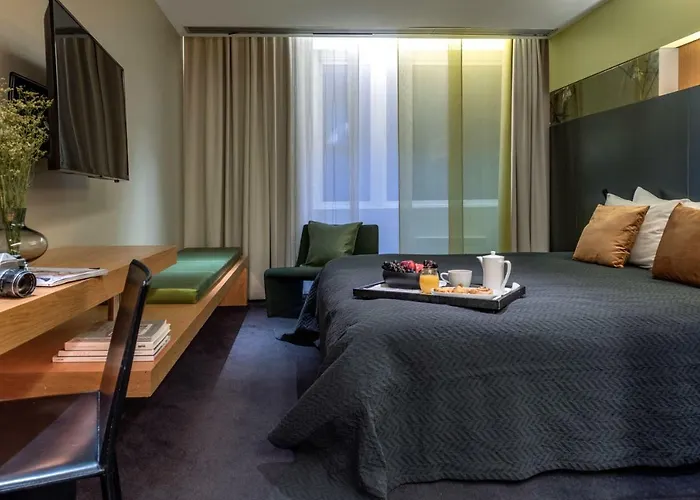 Hotell First Grims Grenka 4*