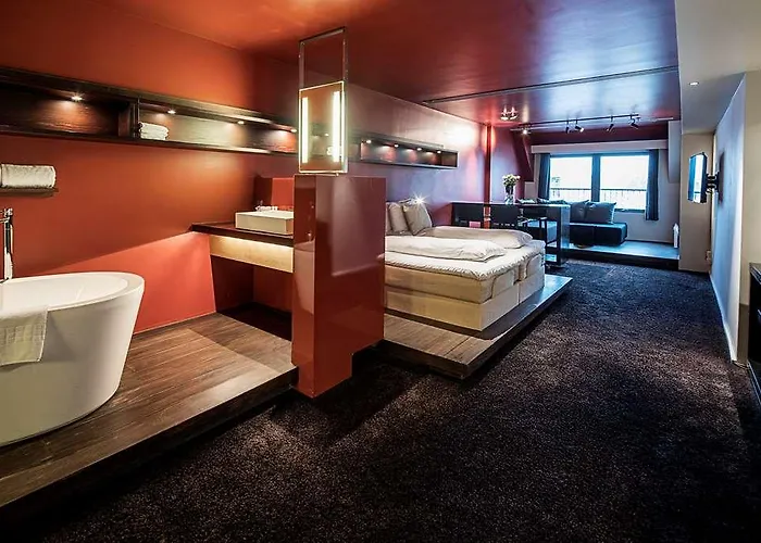 Hotell First Grims Grenka