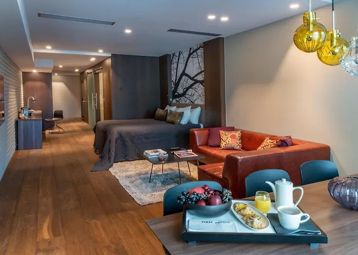 First Grims Grenka Hotell Oslo