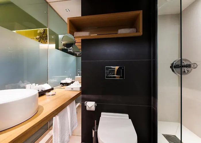 First Grims Grenka 4*