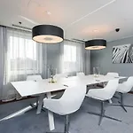 Hotell First Grims Grenka