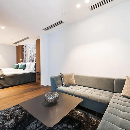 Hotell First Grims Grenka