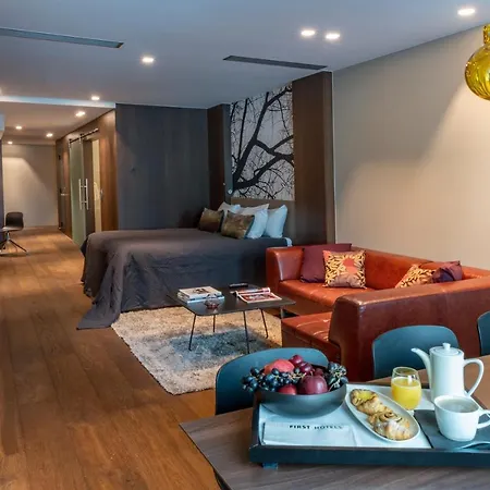 First Grims Grenka Hotell Oslo