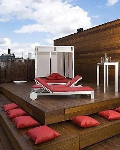 First Grims Grenka Hotel