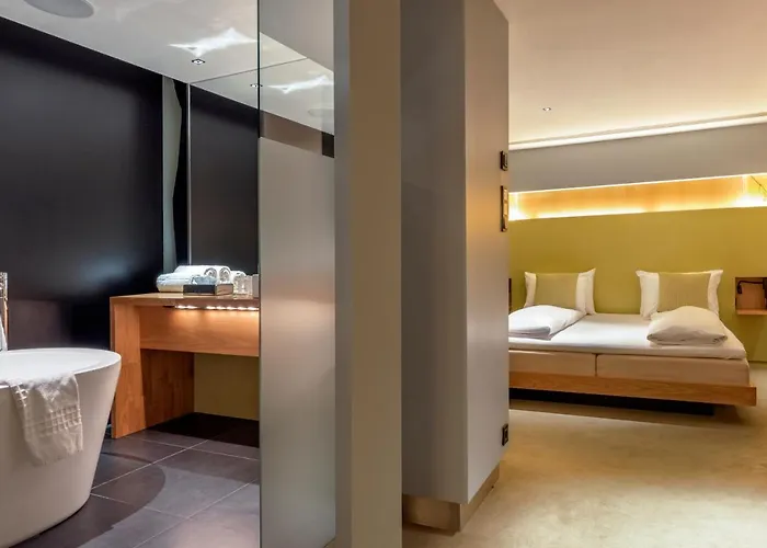 First Grims Grenka 4*