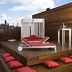 First Grims Grenka Hotel
